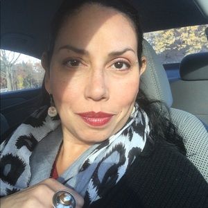 Meet your Posher, Mura